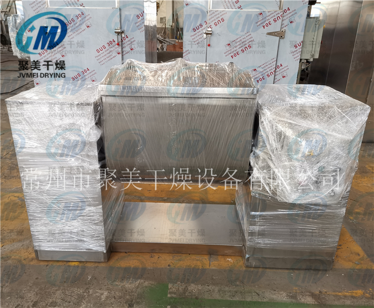 廣西客戶CH-200槽型混合機(jī)1臺，GMP-IA熱風(fēng)循環(huán)烘箱2臺待裝發(fā)貨現(xiàn)場